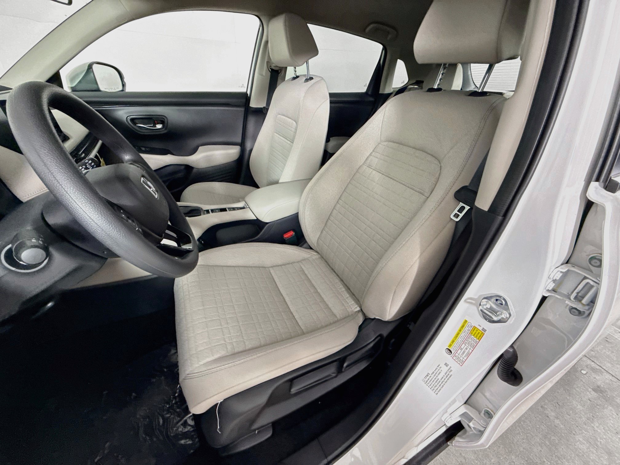 New 2027 Honda HR-V LX image 24