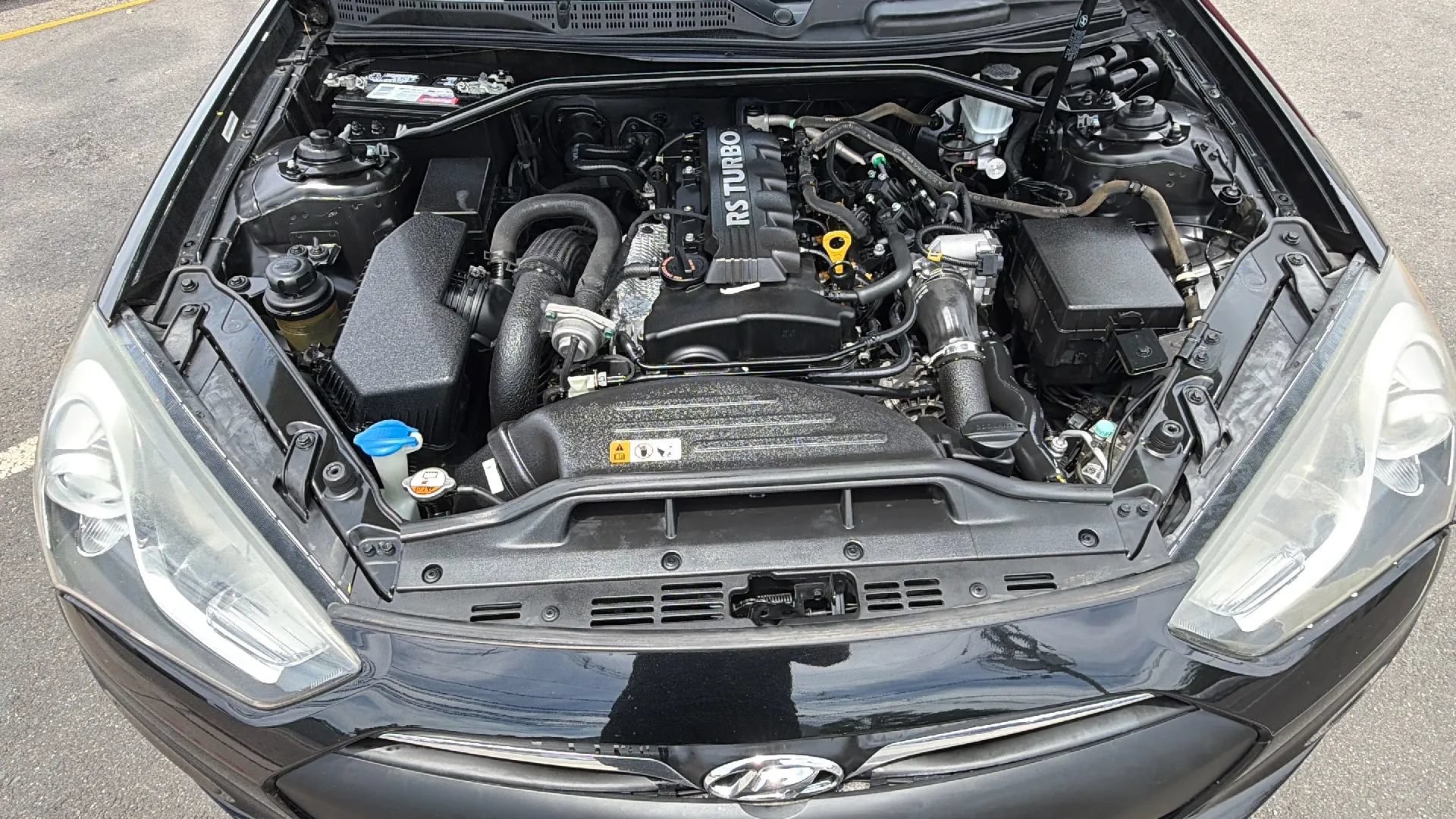 Used 2013 Hyundai Genesis 2.0T RWD image 24