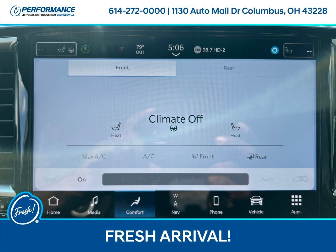 Used 2026 Chrysler Pacifica Select FWD image 24