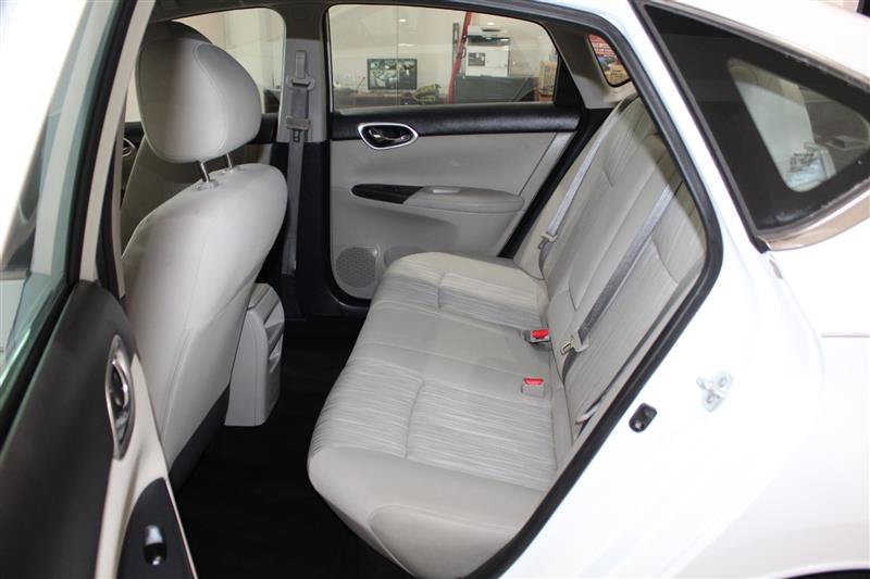 Used 2016 Nissan Sentra SV w/ Driver's Assist Package FWD image 28