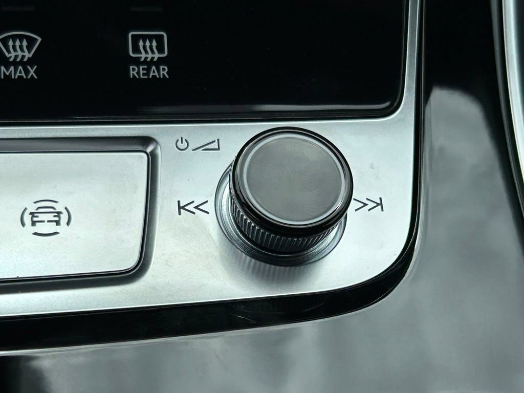 New 2026 Audi Q8 Premium Plus AWD/4WD image 37