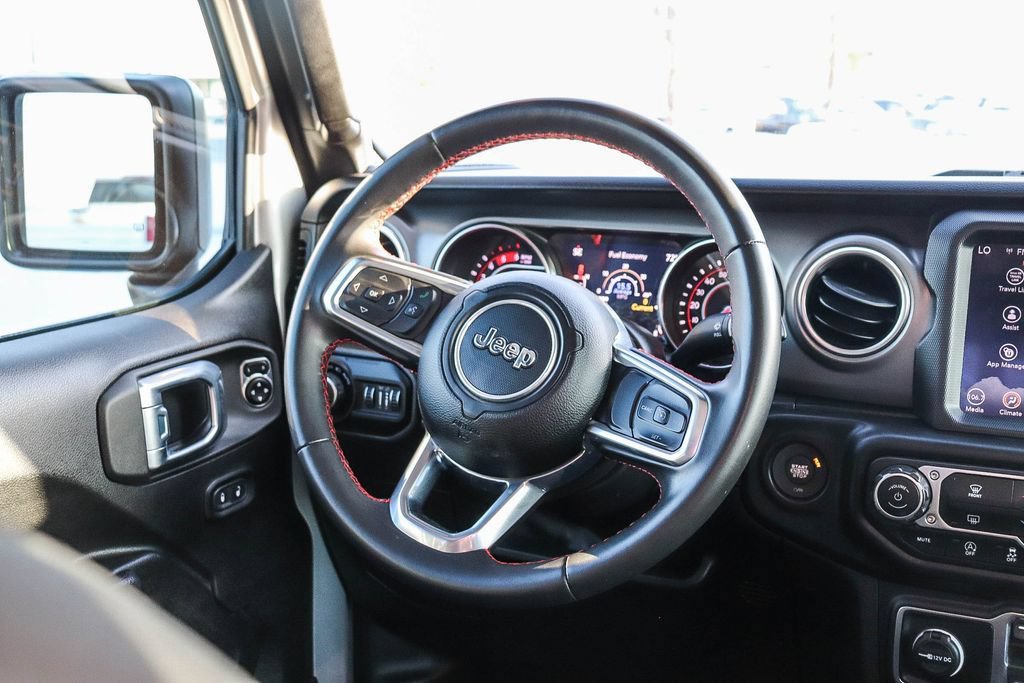 Used 2022 Jeep Gladiator Rubicon w/ Trailer Tow Package AWD/4WD image 17