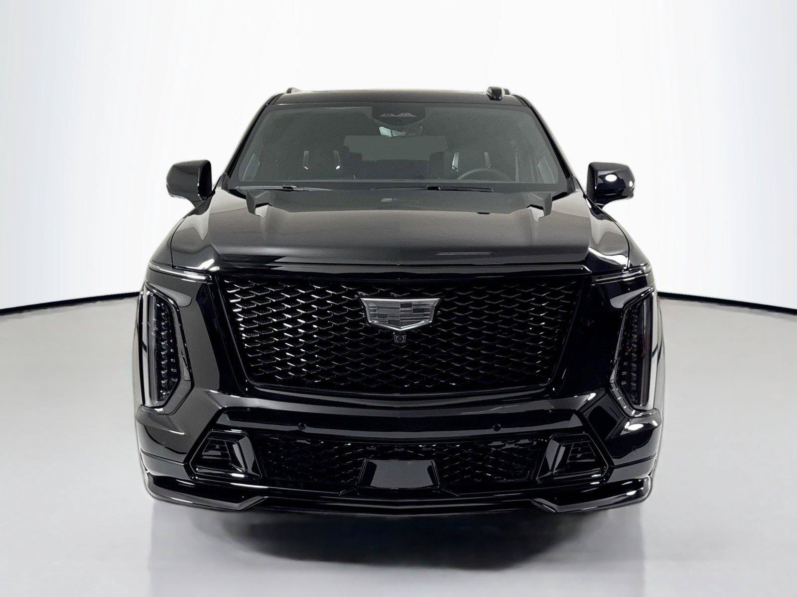 Used 2025 Cadillac Escalade ESV V w/ LPO, ONYX Package AWD/4WD image 10