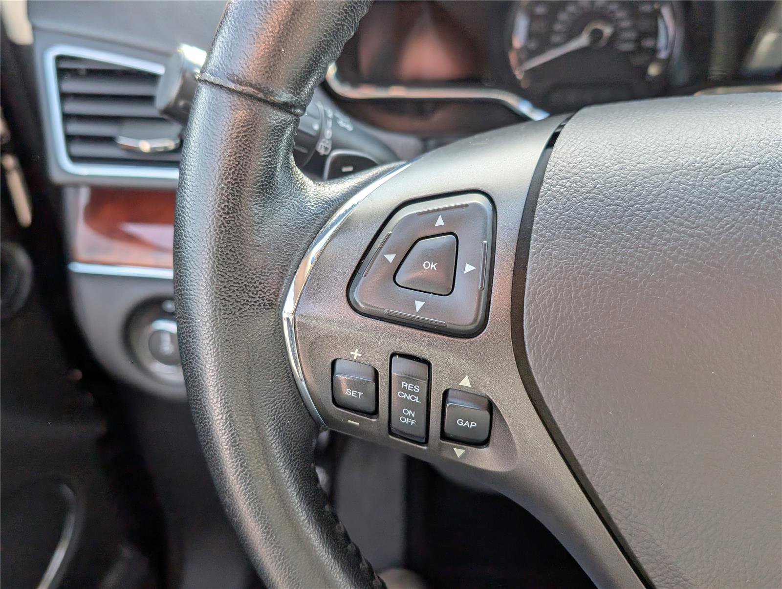 Used 2019 Lincoln MKT AWD image 21