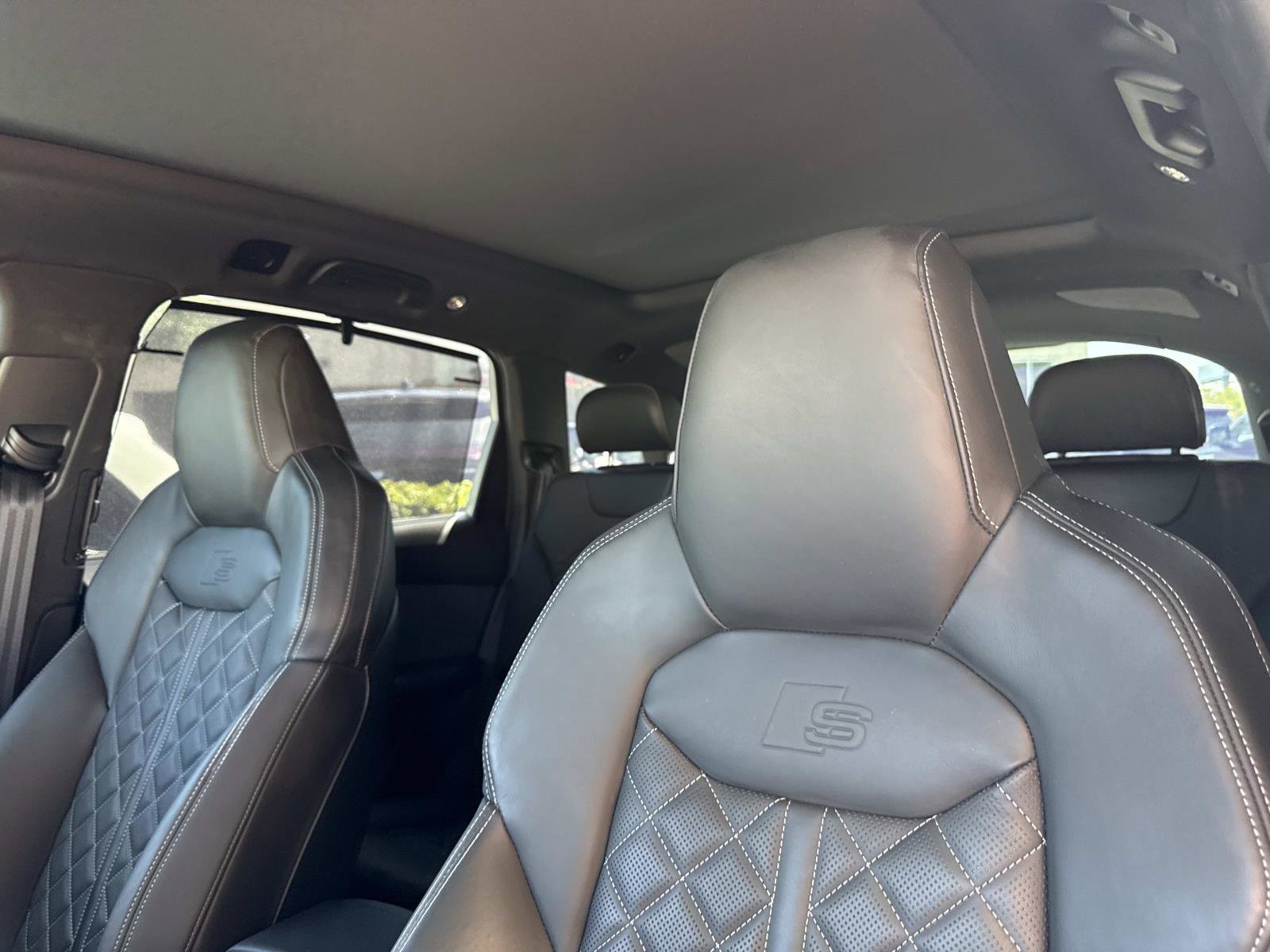 Used 2023 Audi SQ7 Prestige w/ Prestige Package AWD/4WD image 23