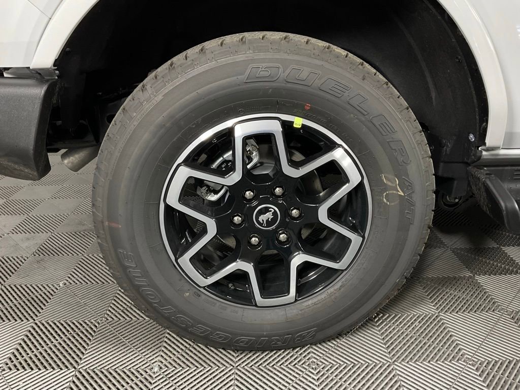 New 2026 Ford Bronco Outer Banks image 9