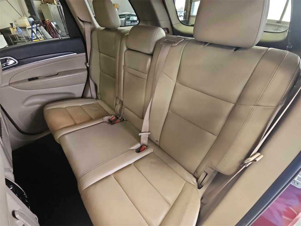 Used 2020 Jeep Grand Cherokee Limited w/ Trailer Tow Group IV image 13