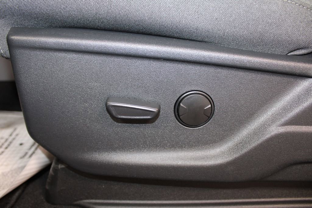 New 2025 Ford F250 XLT w/ Black Appearance Package image 22