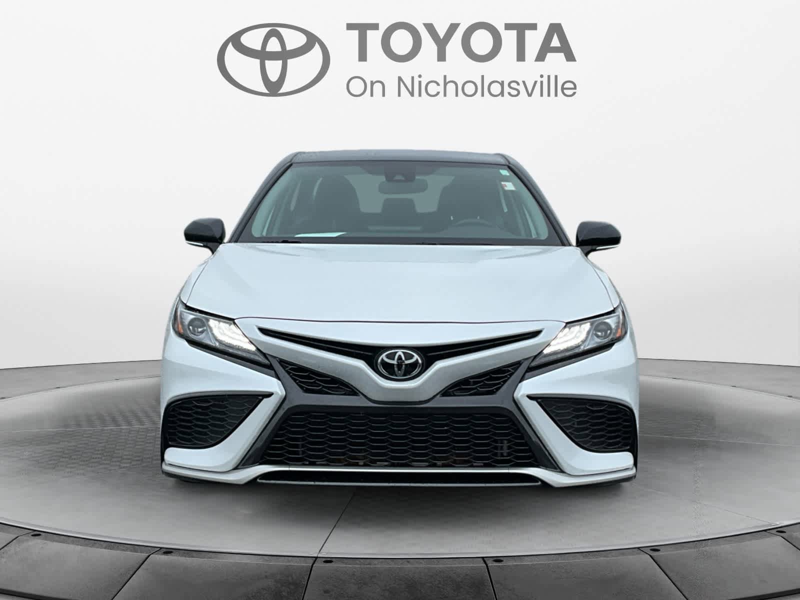 Used 2024 Toyota Camry XSE w/ Cold Weather Package FWD image 9