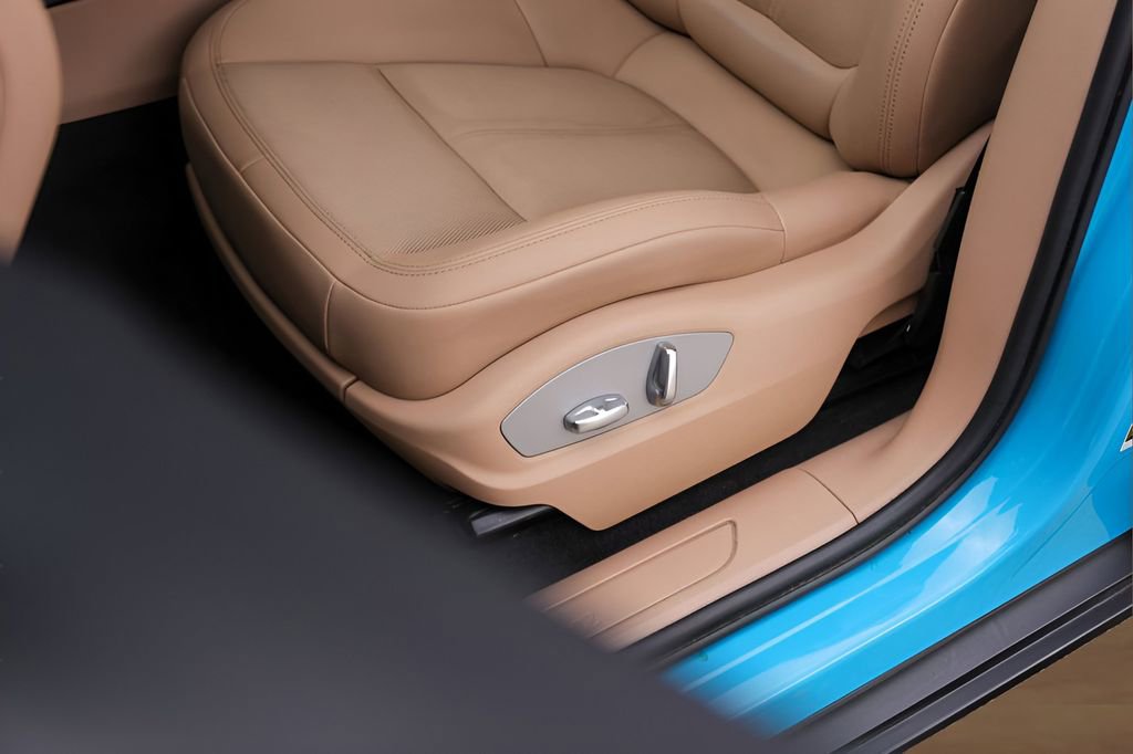 Used 2022 Porsche Macan image 8