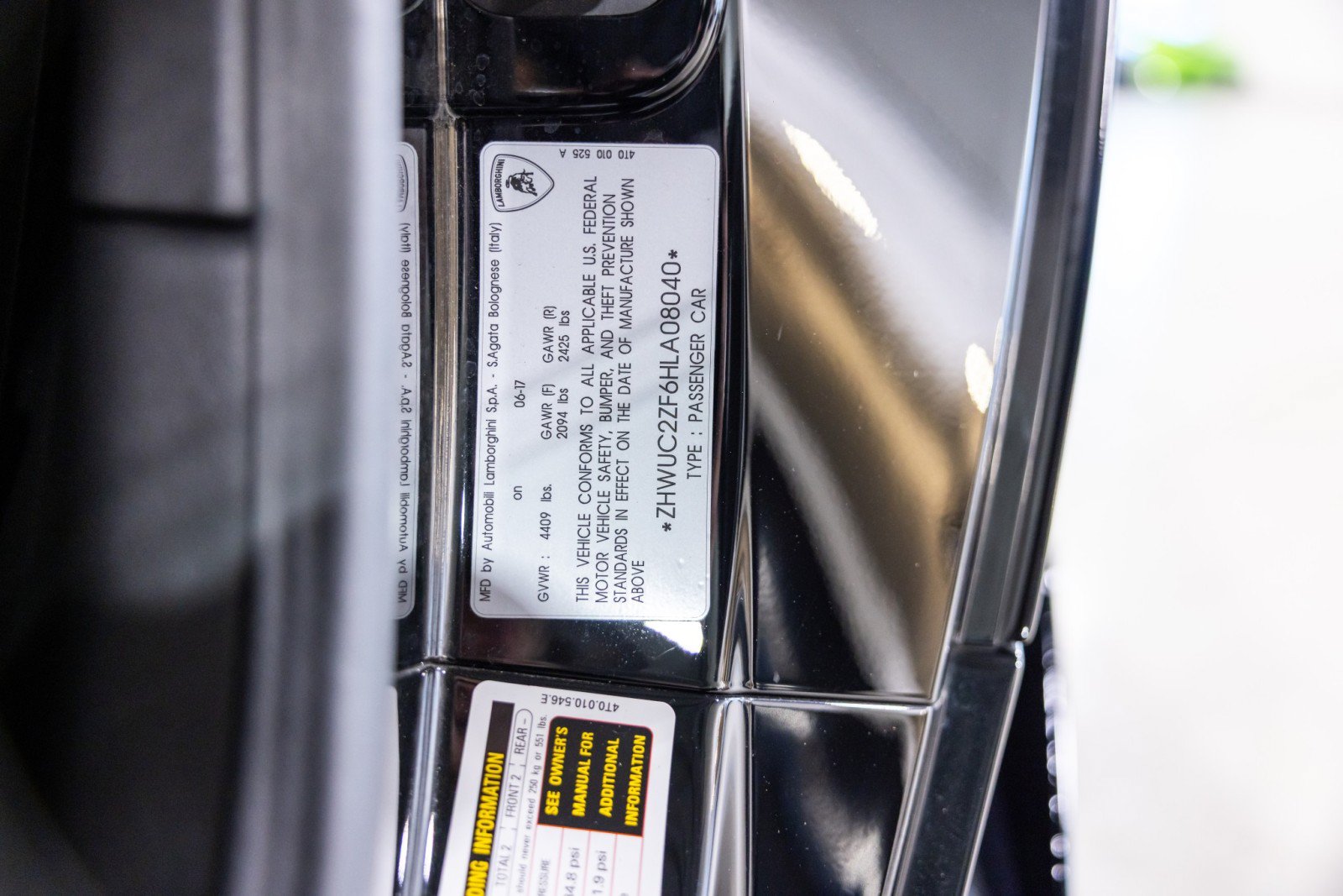 Used 2017 Lamborghini Huracan LP 580-2 RWD image 47
