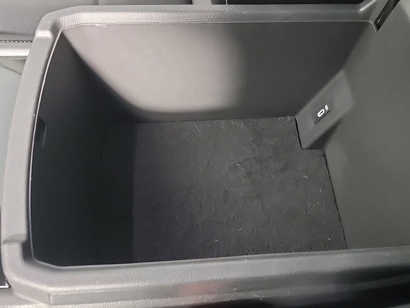 Used 2022 Volkswagen Atlas SEL R-Line image 33