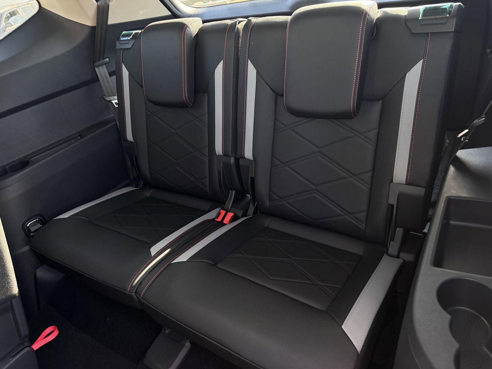 New 2026 Volkswagen Atlas Peak Edition image 30