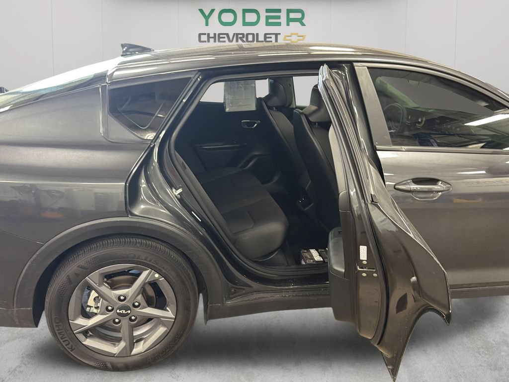 Used 2026 Kia K4 FWD image 36