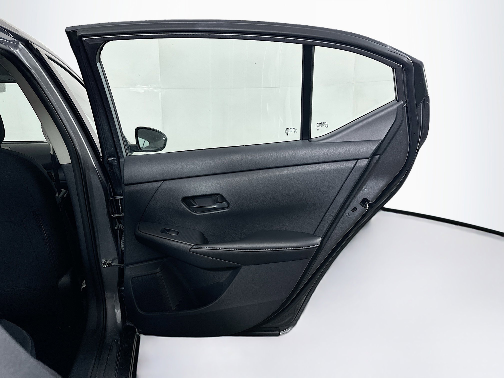 Used 2025 Nissan Sentra S image 28