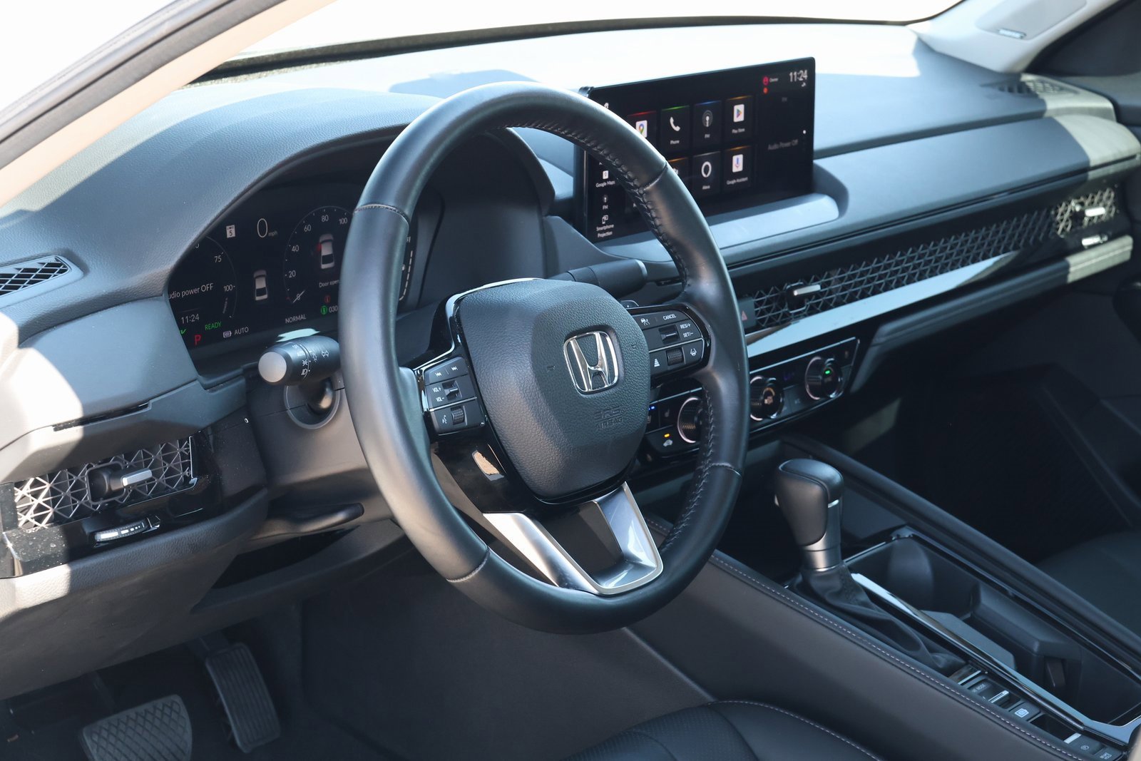 Used 2023 Honda Accord Touring image 15