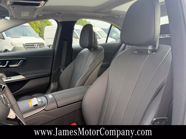 New 2027 Mercedes-Benz E 450 4MATIC Sedan image 13