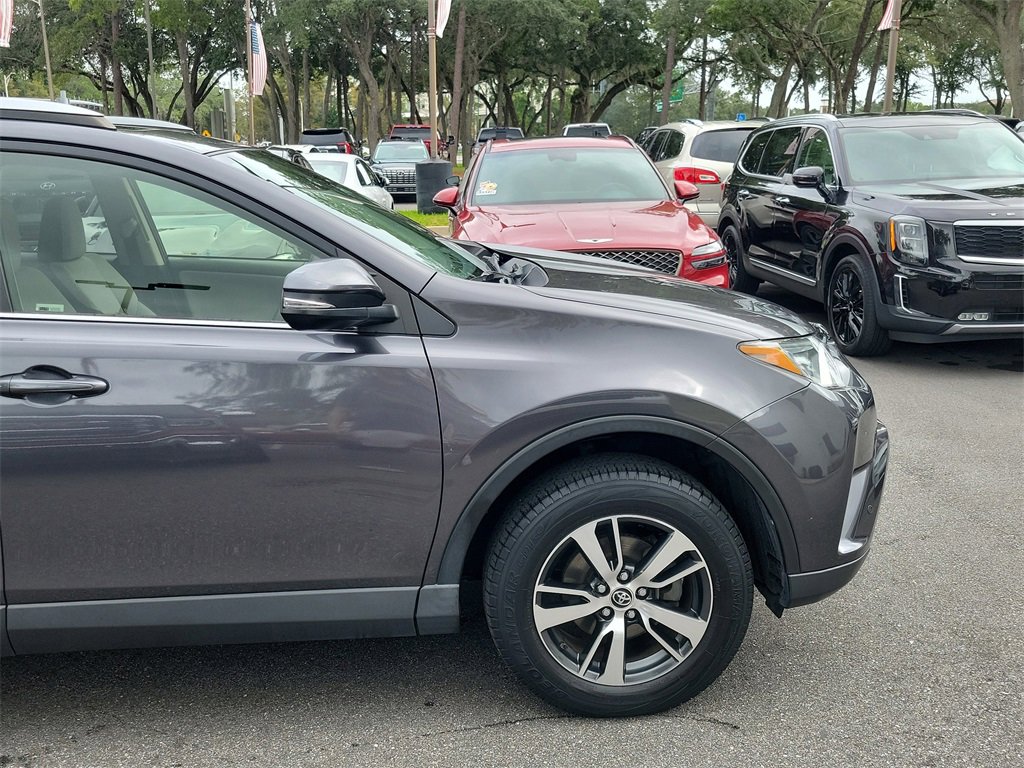 Used 2018 Toyota RAV4 XLE image 17