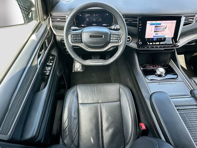 Used 2024 Jeep Wagoneer Series II w/ Flexible Seating Group image 23
