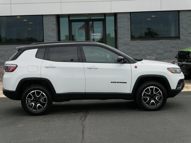 Used 2024 Jeep Compass Trailhawk