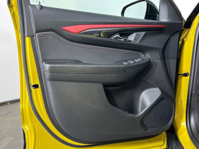 Used 2025 Chevrolet TrailBlazer RS w/ Driver Confidence Package image 20