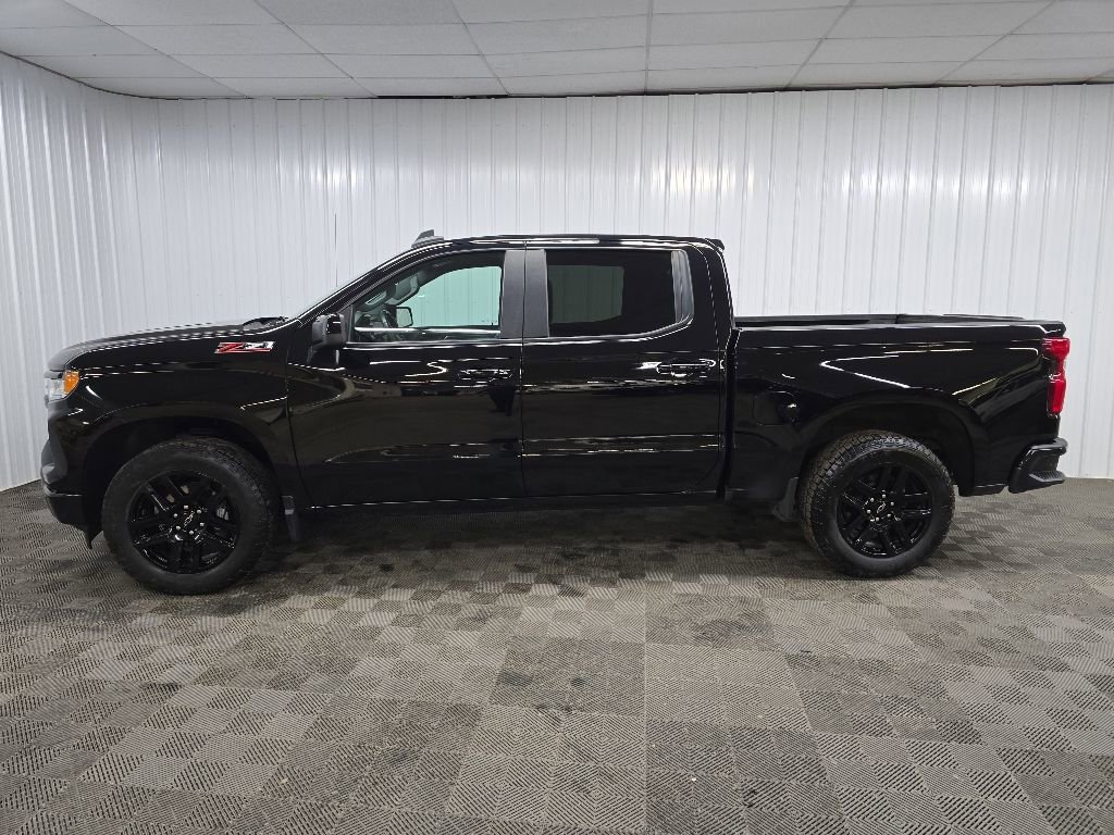 Used 2023 Chevrolet Silverado 1500 RST AWD/4WD image 5