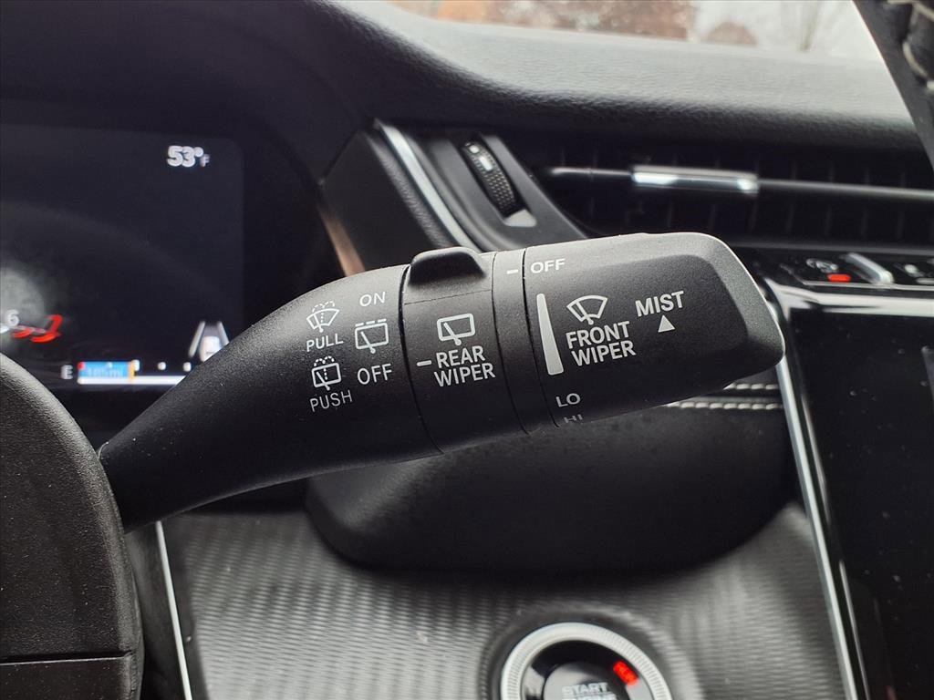 Used 2024 Jeep Grand Cherokee Laredo image 14