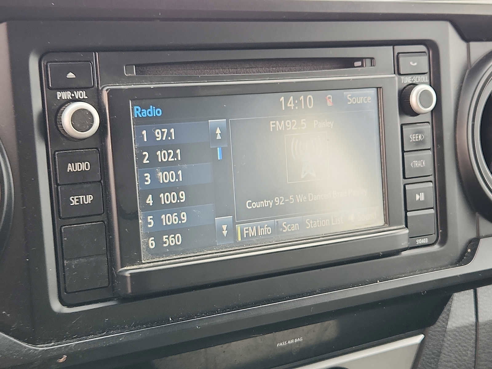 Used 2018 Toyota Tacoma SR w/ SR Convenience Package image 16