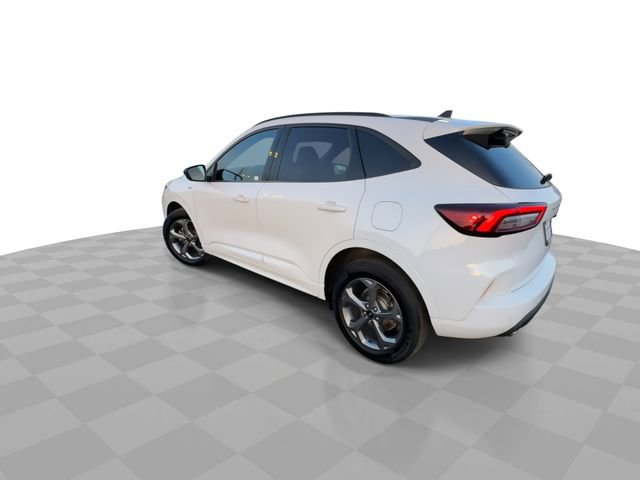 Used 2023 Ford Escape ST-Line w/ Tech Pack #1 image 6