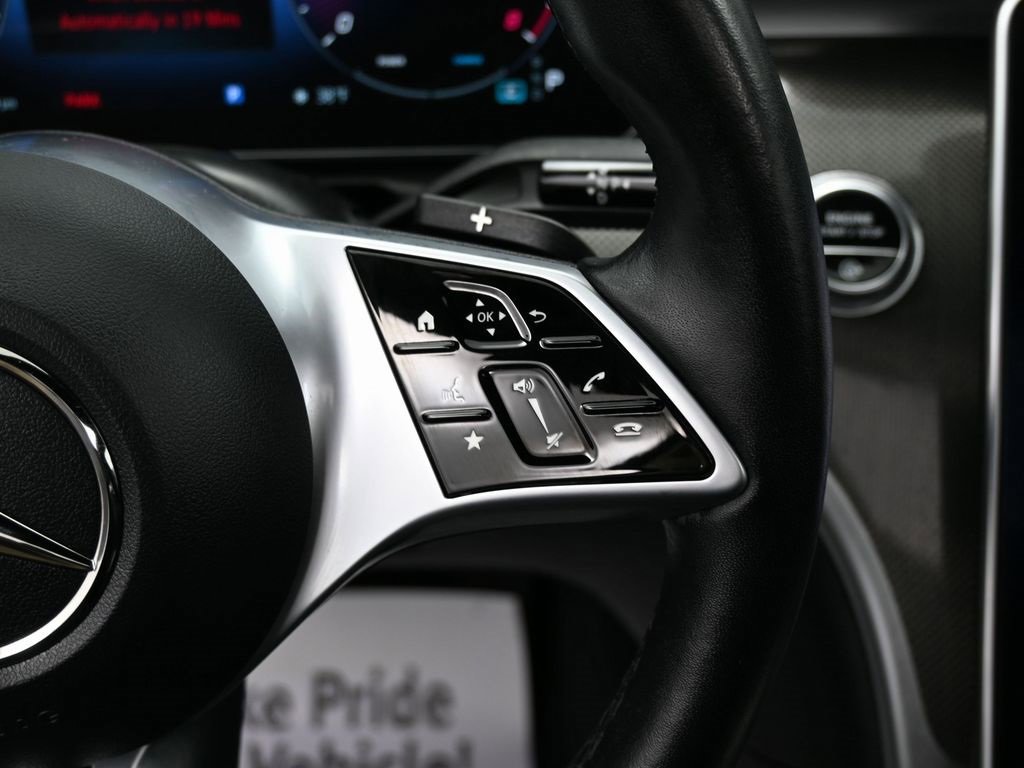 Used 2024 Mercedes-Benz C 300 4MATIC Sedan image 23