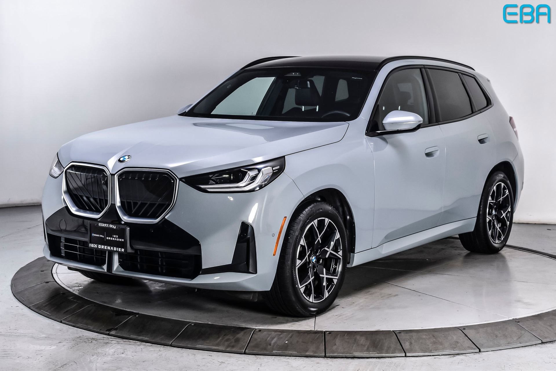 Used 2025 BMW X3 xDrive30 w/ Premium Package AWD/4WD image 2