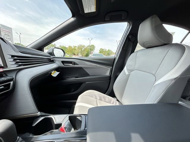 New 2026 Toyota Camry SE AWD/4WD image 44