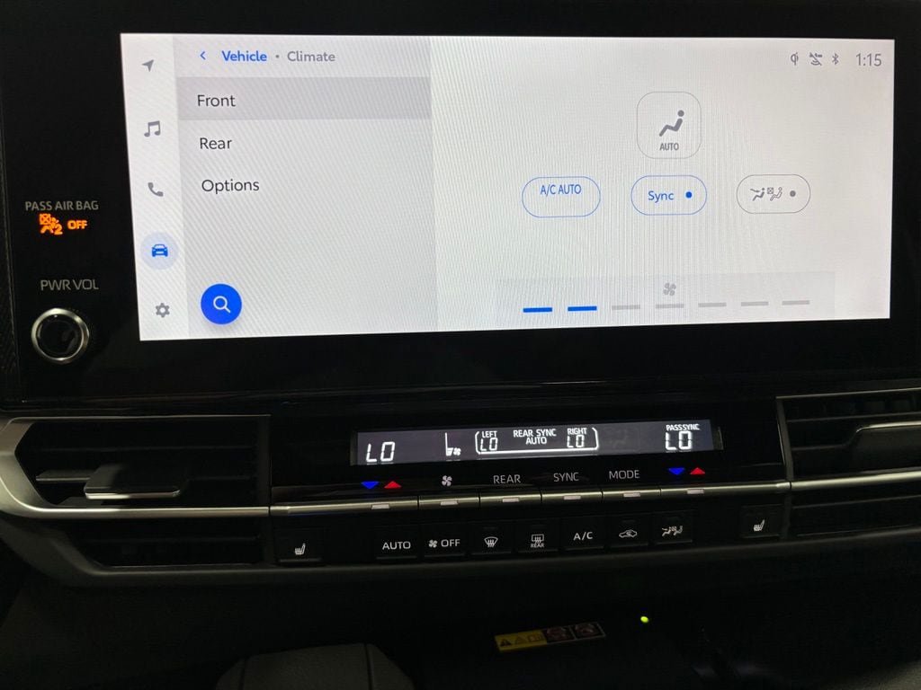 Used 2025 Toyota Sienna XSE FWD image 32