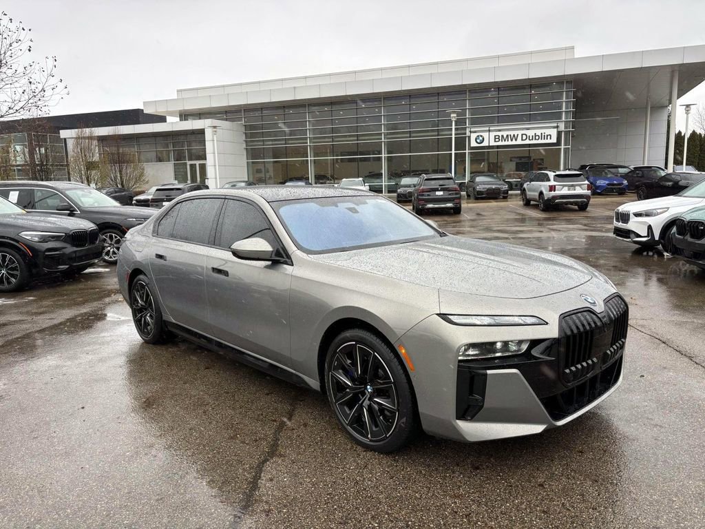 Certified 2023 BMW i7 xDrive60 w/ Executive Package 2