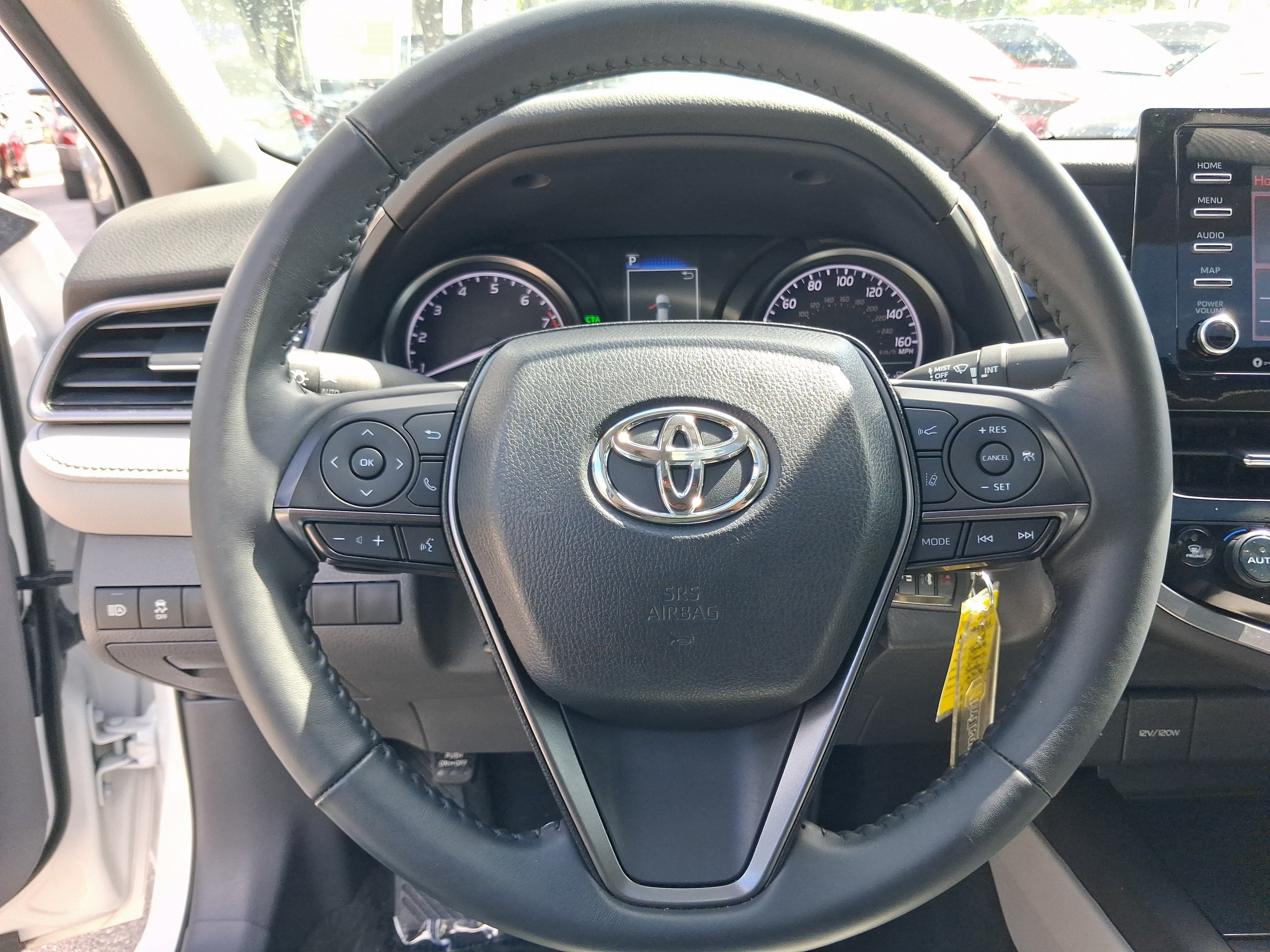 Used 2024 Toyota Camry SE FWD image 12
