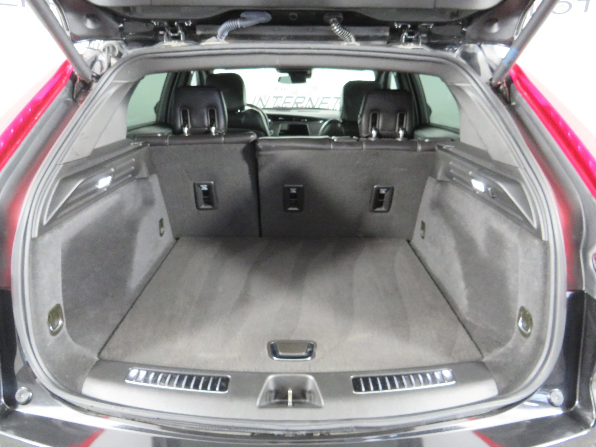 Used 2020 Cadillac XT4 Premium Luxury image 26