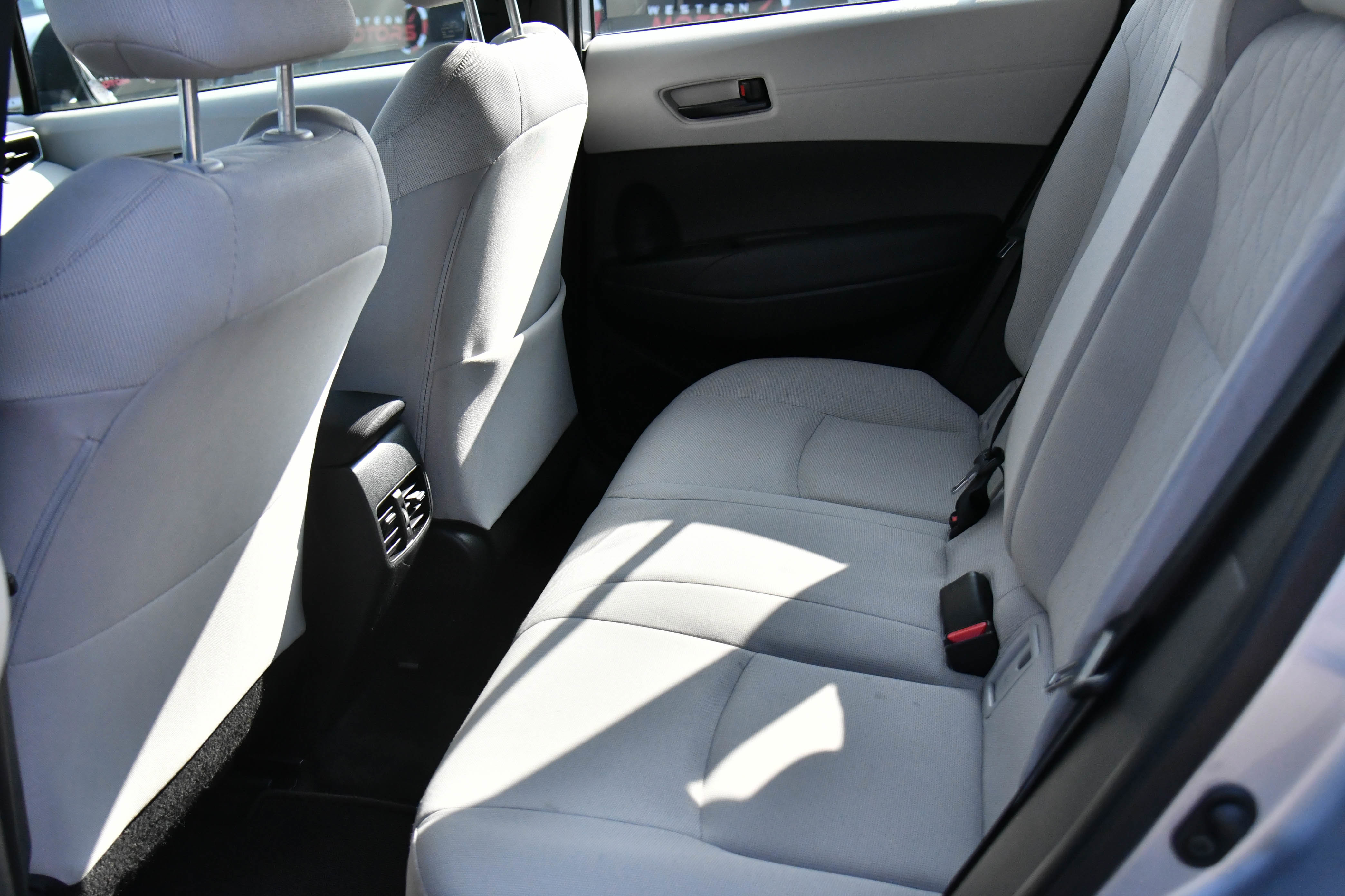 Used 2024 Toyota Corolla Cross L FWD image 34