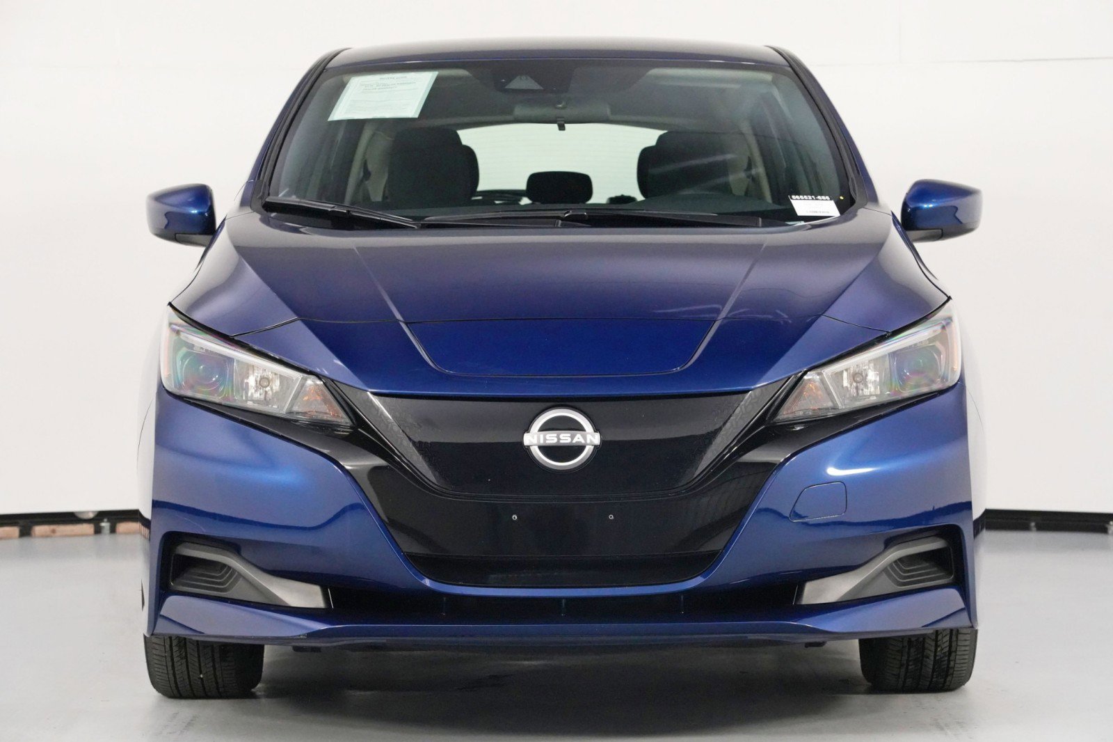 Used 2025 Nissan Leaf S image 6