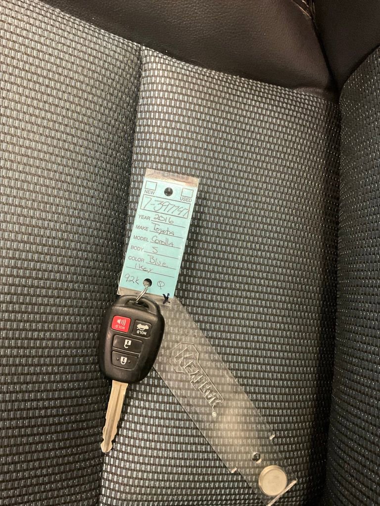 Used 2016 Toyota Corolla S image 33