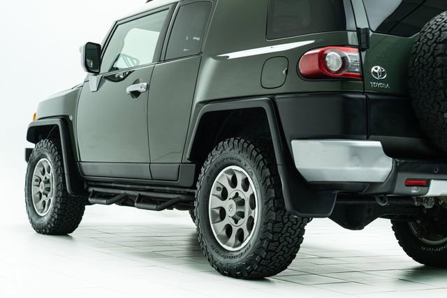 Used 2014 Toyota FJ Cruiser 4WD w/ Upgrade Package image 18