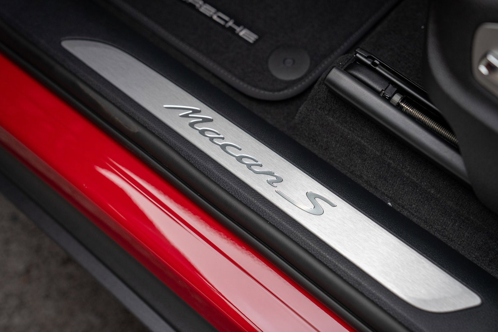 New 2026 Porsche Macan S image 12