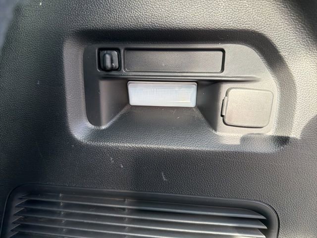 Used 2022 Ford Explorer XLT w/ Equipment Group 202A image 13