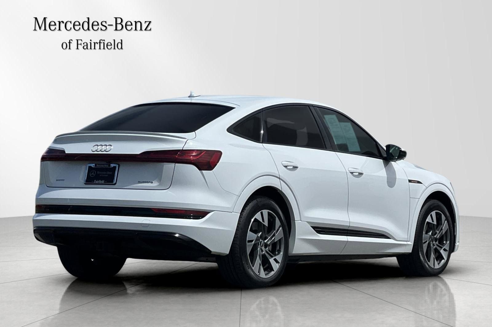 Used 2021 Audi e-tron Premium w/ Towing Package AWD/4WD image 2