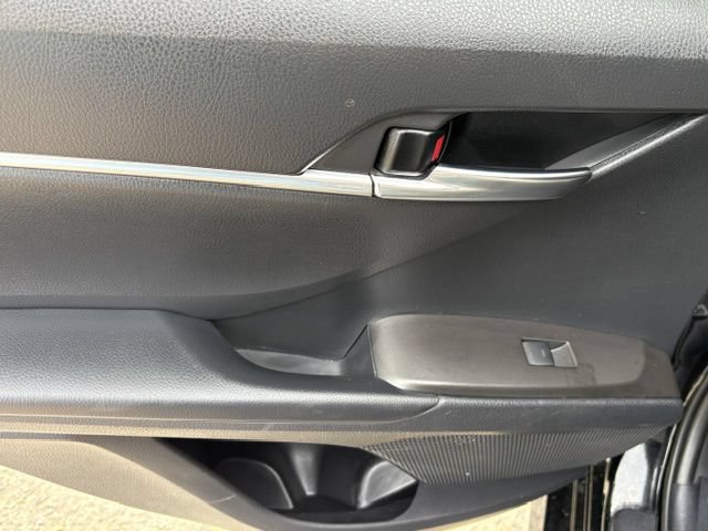 Used 2022 Toyota Camry LE FWD image 16