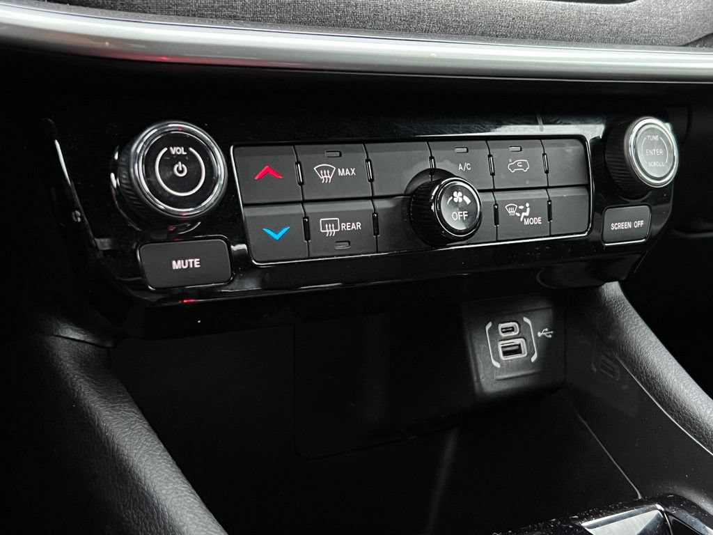 Used 2023 Jeep Compass Sport AWD/4WD image 26