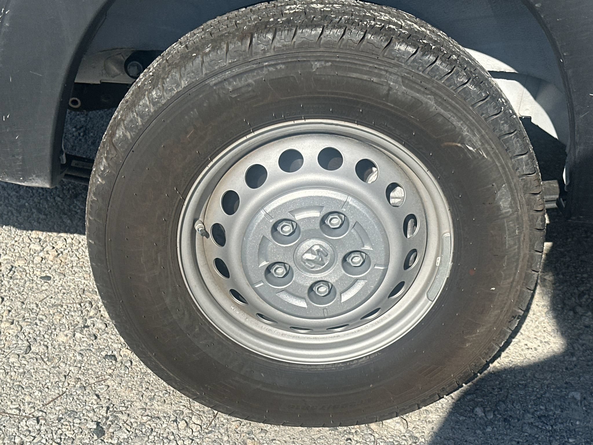 Used 2025 RAM ProMaster 2500 w/ Safety Group FWD image 16