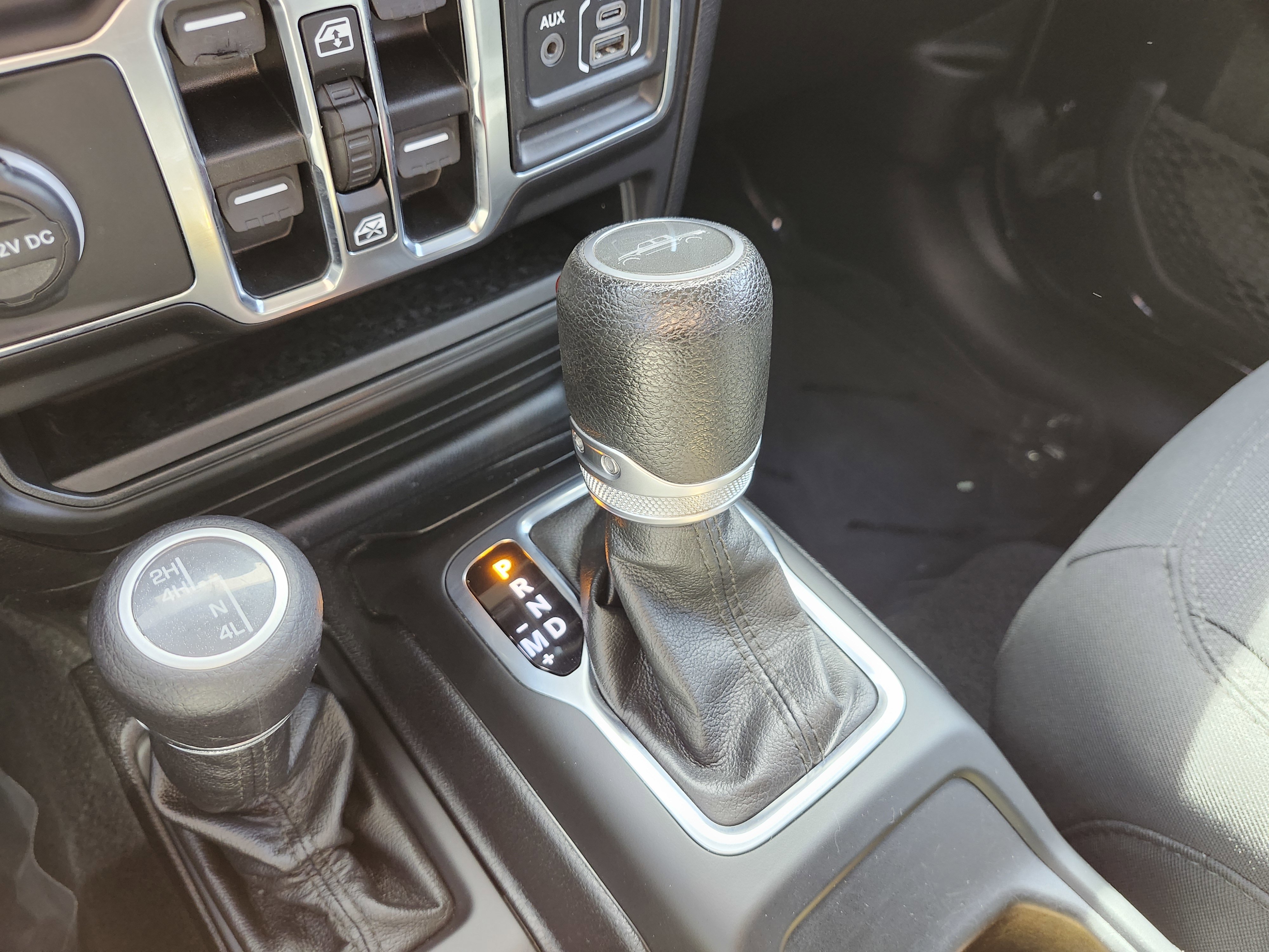 Used 2020 Jeep Gladiator Sport w/ Quick Order Package 24S image 33