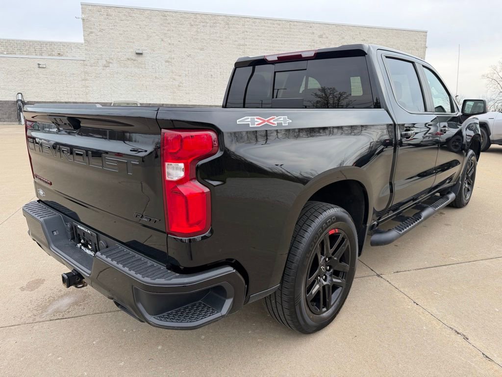 Used 2022 Chevrolet Silverado 1500 RST w/ Redline Edition image 5
