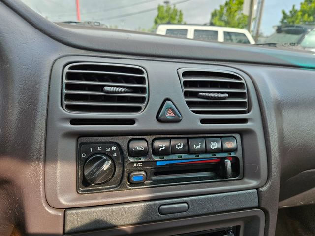 Used 1995 Subaru Legacy LS image 18