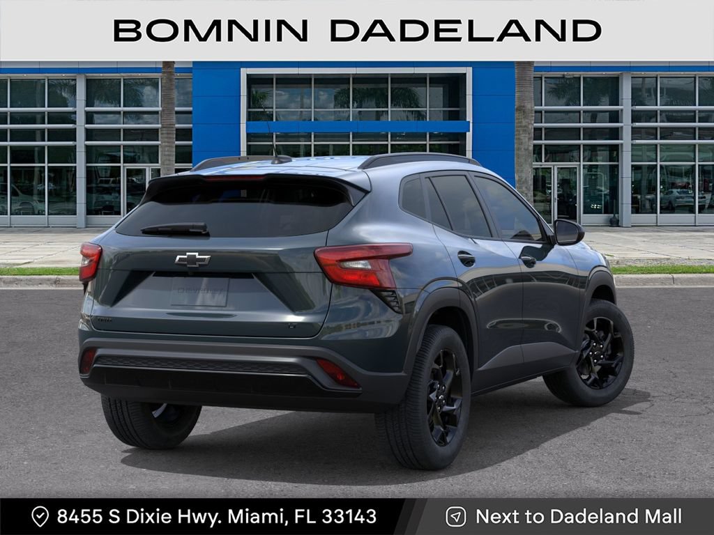 New 2026 Chevrolet Trax LT w/ Midnight Edition FWD image 5
